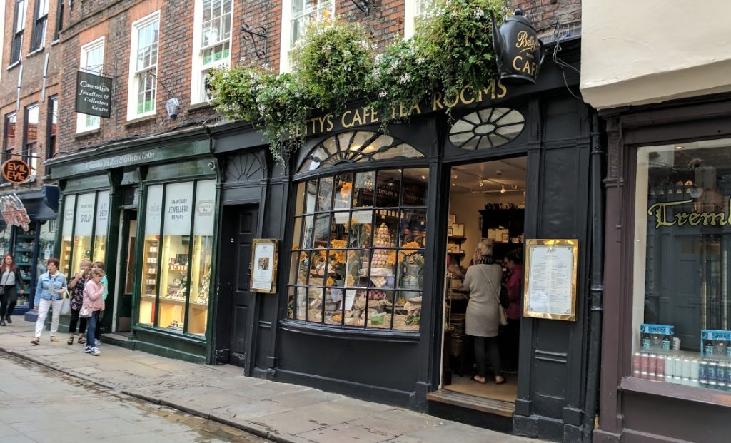 bettys-caf-tea-rooms-york-cream-tea-review